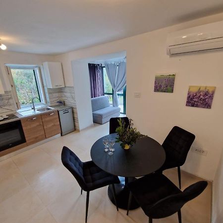 Lavanda Apartman 1 Cres Luaran gambar